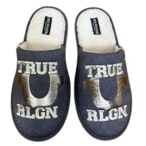 Sz 11-12 True Religion Navy Slippers with Metallic Logo